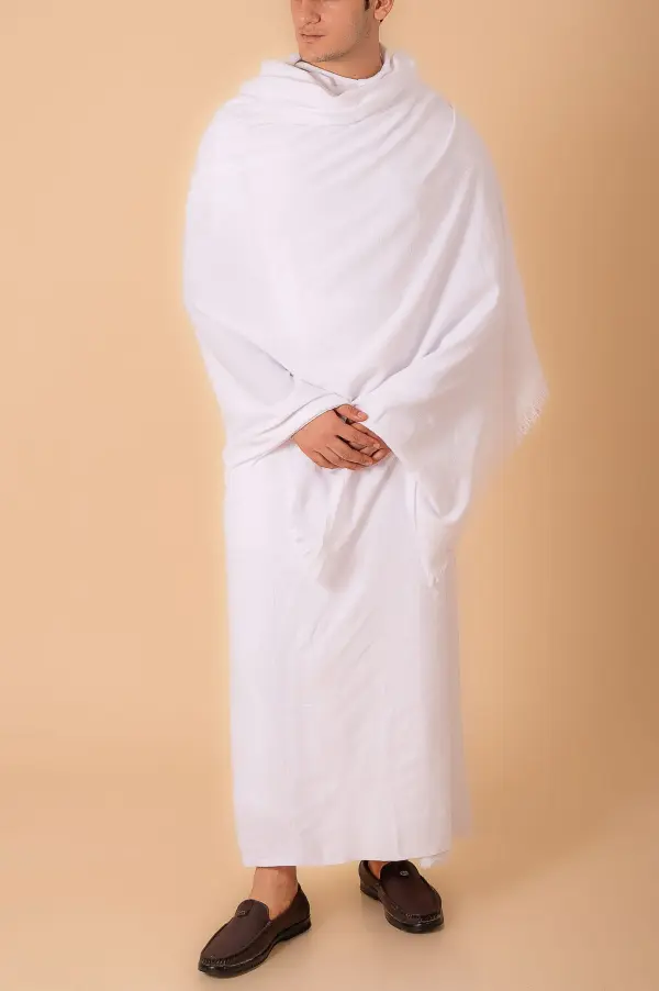 Premium Men’s Pure White 2-Piece Ihram Set for Hajj & Umrah — 46″×92″ (Free Size) — Ultra-Soft Cotton Towel